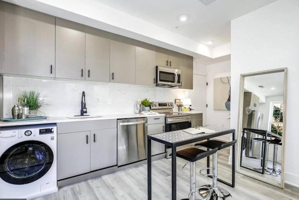 Lux Capitol Hill Vacation Home, In-House Services Washington Kültér fotó